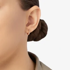 Alternative view of Orecchino granelli in oro rosa 9K. Mezzo paio.