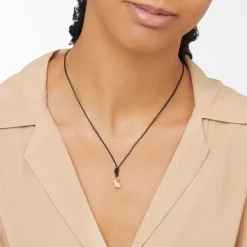 Alternative view of Ciondolo gatto in oro giallo 18K.