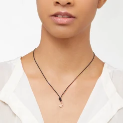 Alternative view of Ciondolo pesce angelo in oro rosa 9K.