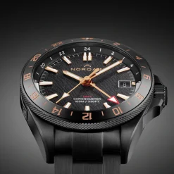 Alternative view of Norqain NEVEREST GLACIER 41MM GMT